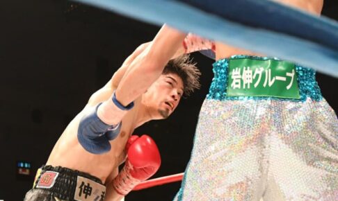 田中恒成　再起戦は2-1判定勝ち　石田匠とのサバイバル戦制す