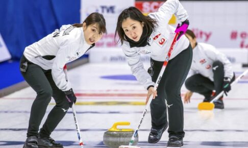 カーリング、ロコソラーレ初黒星　五輪最終予選