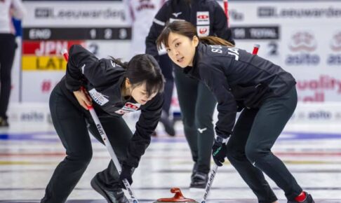 五輪予選、ロコ・ソラーレ4勝目　ラトビアに9―1と大勝