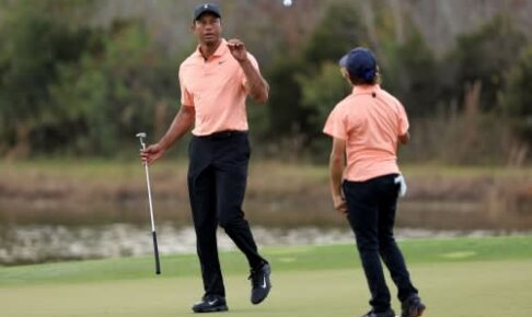 タイガー・ウッズがいよいよ復帰！　親子マッチ初日は5位タイ発進