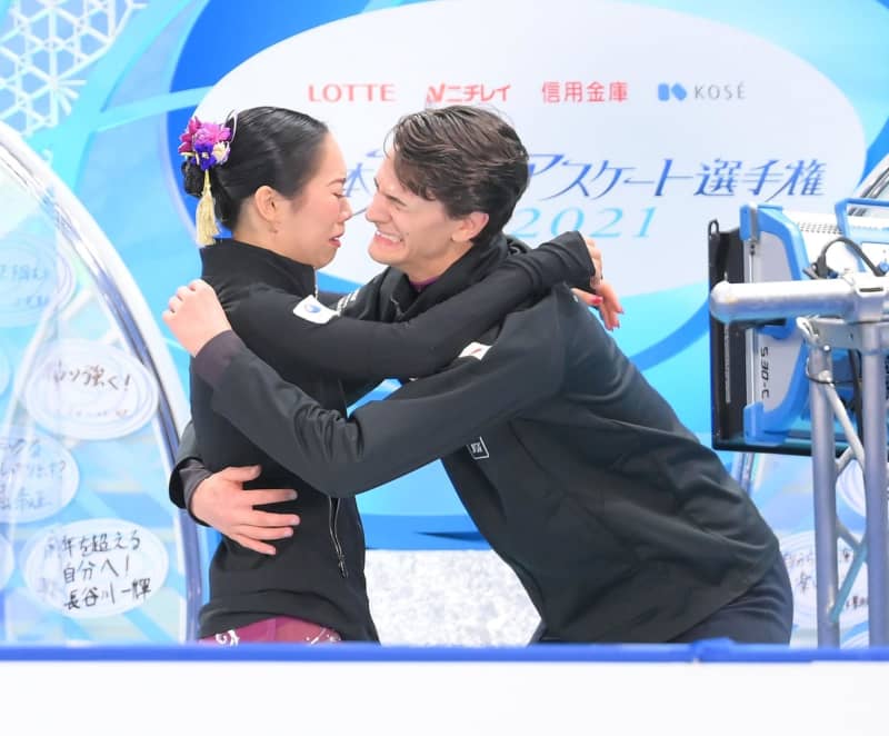 小松原美里、尊組が4連覇で大粒の涙「感謝の気持ち」2位“かなだい”とも抱擁 小松原美里、尊組が4連覇で大粒の涙「感謝の気持ち」2位“かなだい”とも抱擁