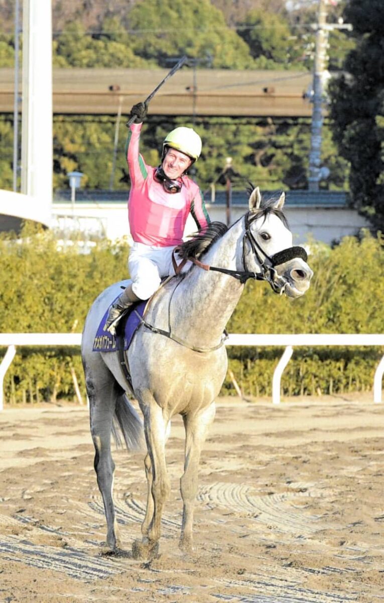 引退予定だったオメガパフュームが急転、現役を続行