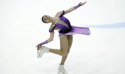 ロシアの15歳・ワリエワが女子SPで90・45点と世界新を更新「考えられない点数」