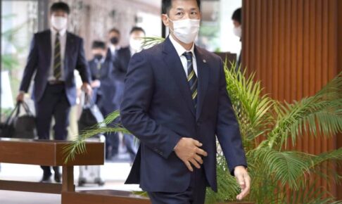 阪神・矢野監督が今季限りで辞任「退任するという思い伝えた」キャンプイン前日ミーティングで異例の表明 阪神・矢野監督が今季限りで辞任「退任するという思い伝えた」キャンプイン前日ミーティングで異例の表明