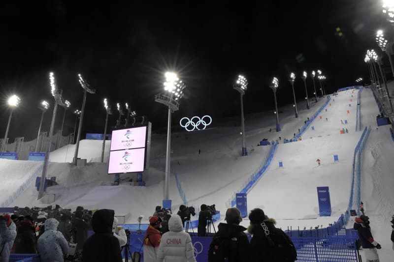 スノーボード芳家里菜が北京五輪を欠場へ 公式練習で脊椎損傷 スノーボード芳家里菜が北京五輪を欠場へ 公式練習で脊椎損傷