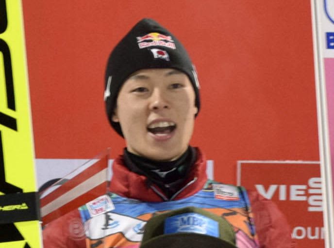 ジャンプ小林陵侑が優勝 日本選手団「金」第1号 ジャンプ小林陵侑が優勝 日本選手団「金」第1号
