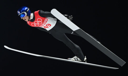 【北京五輪】小林陵侑、ラージヒルは142メートルの大ジャンプで銀メダル獲得