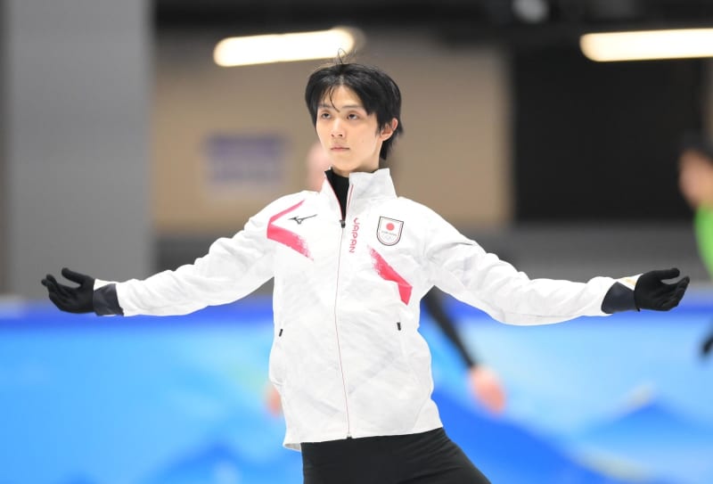 羽生結弦が試合後初練習　トリプルアクセルも2度着氷