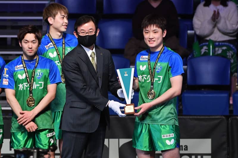 【Tリーグ ファイナル】2年ぶり3度目の優勝！MVPの張本智和「Tリーグチャンピオンは木下マイスター東京です」