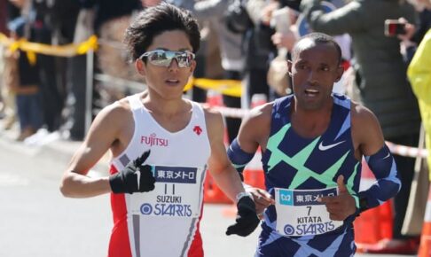 鈴木健吾が涙の快走　日本記録更新はならずも歴代2位好タイム「乗り越えられた」