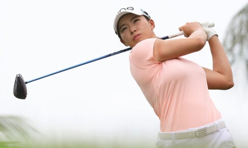 渋野日向子の来季シード権圏内は“ギリギリ”か……畑岡と桑木が20アンダーで首位並走の大混戦　TOTO ジャパンクラシック3日目