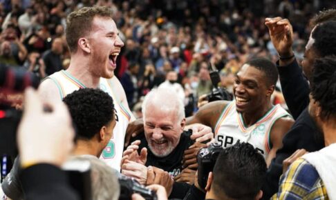 【NBA】ポポビッチ監督、最多勝記録　スパーズ、通算1336勝