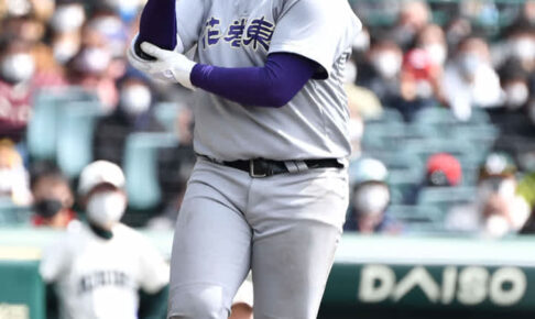 【センバツ】敗退の花巻東・佐々木麟太郎が涙で「不甲斐ない」連呼　4打数無安打2三振