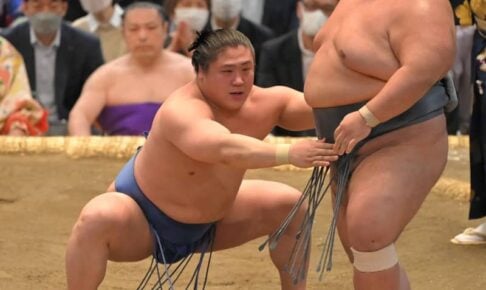 若隆景が勝ち、高安は後退　2敗で並び千秋楽　3敗に琴ノ若　全員に初優勝の可能性