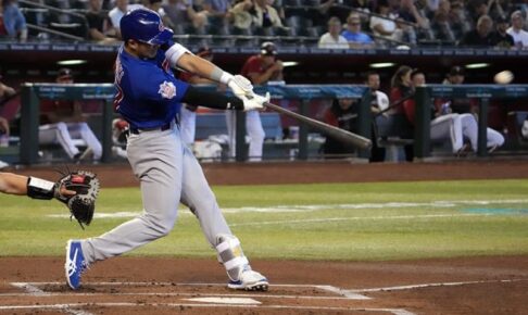 【MLB】鈴木誠也、特大ツーベースで4試合連続安打　スライディングキャッチの超好守も披露