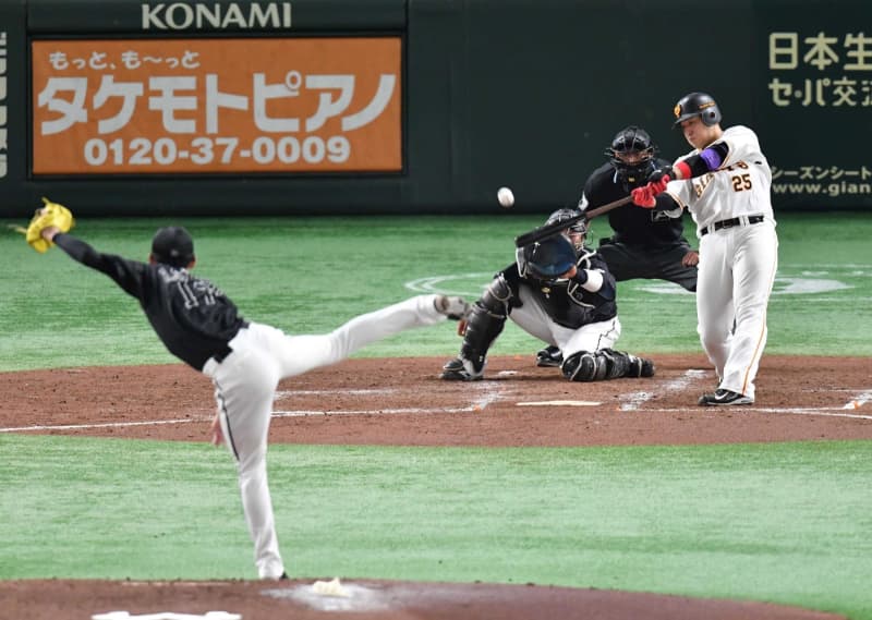 【プロ野球】巨人・岡本和真 朗希粉砕2ラン キング浮上の16号「つなごうと思った結果」 【プロ野球】巨人・岡本和真 朗希粉砕2ラン キング浮上の16号「つなごうと思った結果」