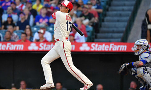 【MLB】大谷翔平、“HR予感”の先制二塁打に本拠熱狂　特別ユニで今季最長タイ8戦連続安打