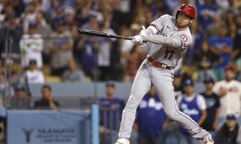【MLB】自打球で苦悶　アザが残る大谷翔平、104年ぶりの偉業がかかる次回先発登板への影響は…