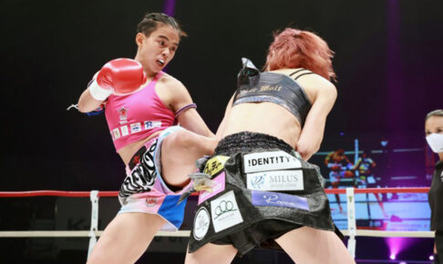 【格闘技／K-1女子大会】美しきタイの19歳パヤーフォン、優勝候補の菅原美優を下し初代アトム級王座に就く