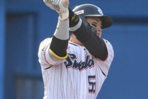 【プロ野球】村上宗隆がプロ野球タイの4打席連続本塁打　史上14人目、25年ぶりの大記録