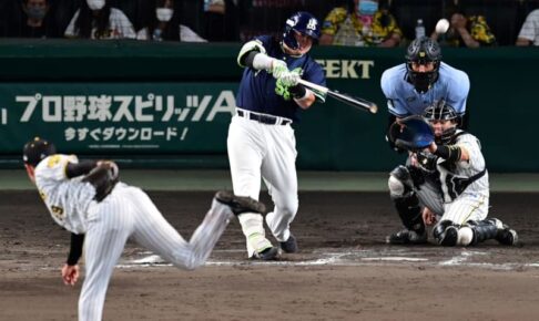 【プロ野球】ヤクルト村上宗隆が自身初の1試合3本塁打　連敗脱出で4番のプライド「それぐらいの責任を背負ってる」