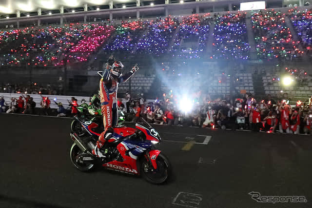 【鈴鹿8耐】Team HRCが他を寄せ付けず独走で優勝…ホンダの優勝は8年ぶり
