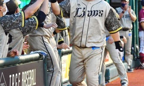 【プロ野球】西武・中村剛也が節目の450号　山川穂高34号も飛び出し快勝首位守る