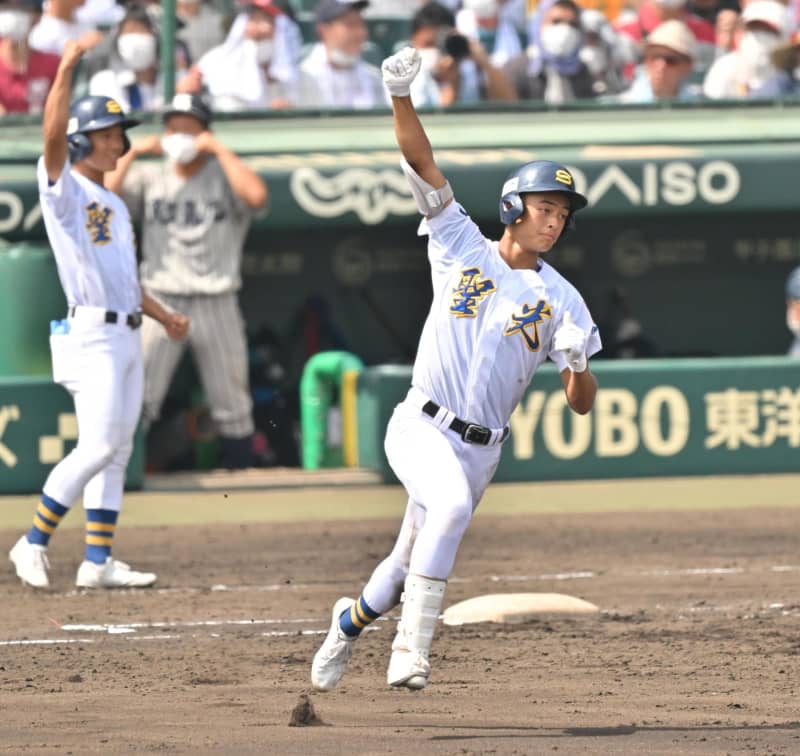 【甲子園】聖光学院が6年ぶり8強!投打で敦賀気比を圧倒 14安打で8得点 【甲子園】聖光学院が6年ぶり8強!投打で敦賀気比を圧倒 14安打で8得点