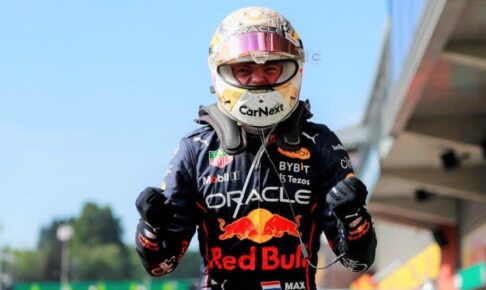 フェルスタッペン圧勝、14番手から12周で首位に「予想外の展開。マシンが最高だった」また一歩王座に近づく／F1第14戦