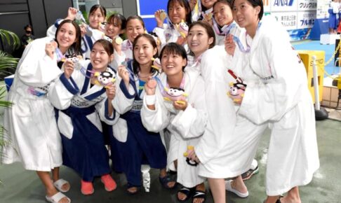 池江璃花子が個人種目初の2冠　接戦制し思わず涙　苦楽をともにしたチームメートに感謝