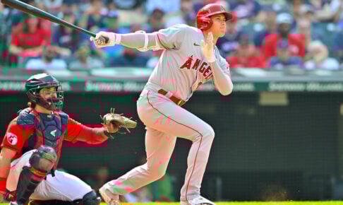 【MLB】大谷翔平、今季64本目の長打はシフト破りの技ありツーベース