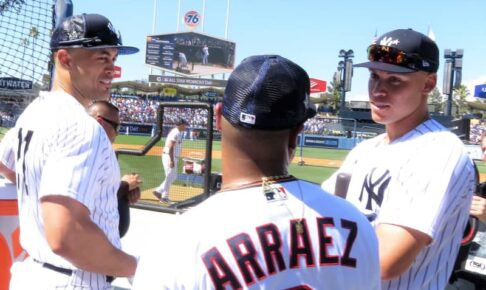 ヤンキース、最終決戦で3年ぶり地区S突破　スタントン先制3ラン＆ジャッジ2戦連発