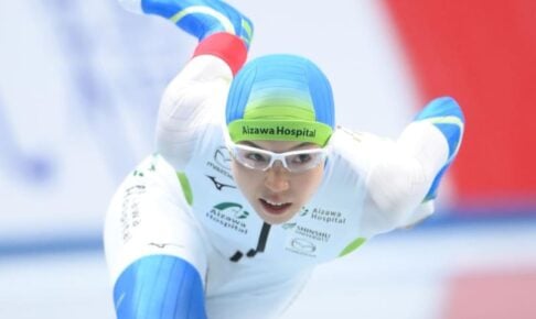 小平奈緒が万感V　現役ラストレースで高木抑え、有終の美　満員の観衆が見守る中、笑顔でウイニングラン