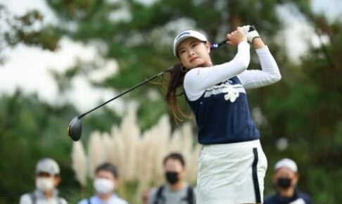 河本結と川崎春花が首位で最終日へ　竹内美雪3位、岩井千怜4位
