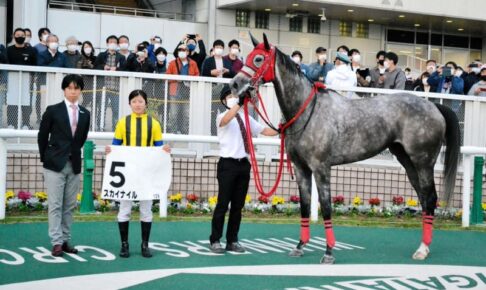 今村聖奈がJRA女性騎手年間最多勝に並ぶ43勝目！「うまくいったと言えるレースを増やしたい」