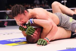 【RIZIN.39】矢地祐介、3－0判定勝ち　勝負に徹して連敗ストップ…南アの二刀流を塩漬け