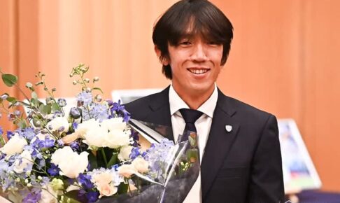 プロキャリア26年に幕引き…中村俊輔、44歳までプレーできた原動力は「サッカーが好きという気持ち」