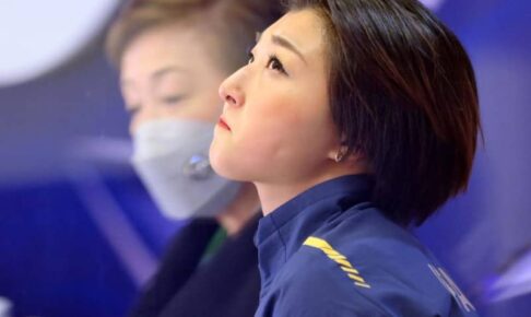 世界女王・坂本花織「ふがいない」　耐える演技でSP2位発進　伊藤みどり以来の3連覇なるか