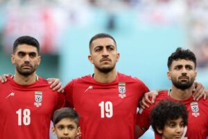 【カタールW杯】サッカーイラン代表、国歌を斉唱せず。沈黙で女性たちに連帯か