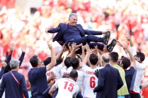 【カタールW杯】イラン指揮官「応援されるに値する」…“歴史的勝利”も、抗議デモめぐり国歌斉唱時にはブーイング