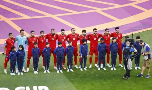 【カタールW杯】イラン選手「圧力はない」　試合前に国歌歌わず