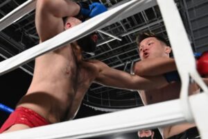 “胸毛ニキ”は“ミスターBD”川島にKO負け　パンチ被弾、最後はレフェリーストップ