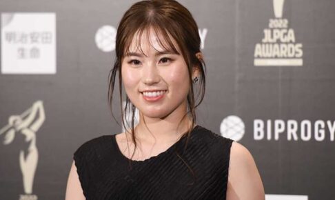 西村優菜、来季の米ツアー挑戦を明言　出場限定的も黒ドレスで決意「向こうで頑張る」【JLPGA年間表彰式】