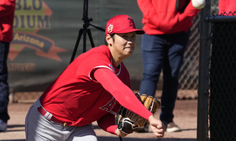 【MLB】大谷翔平、WBCに向けてキャンプ初日から37球　トラウトは“盟友”の残留熱望「説得するための最高のセールスマン」