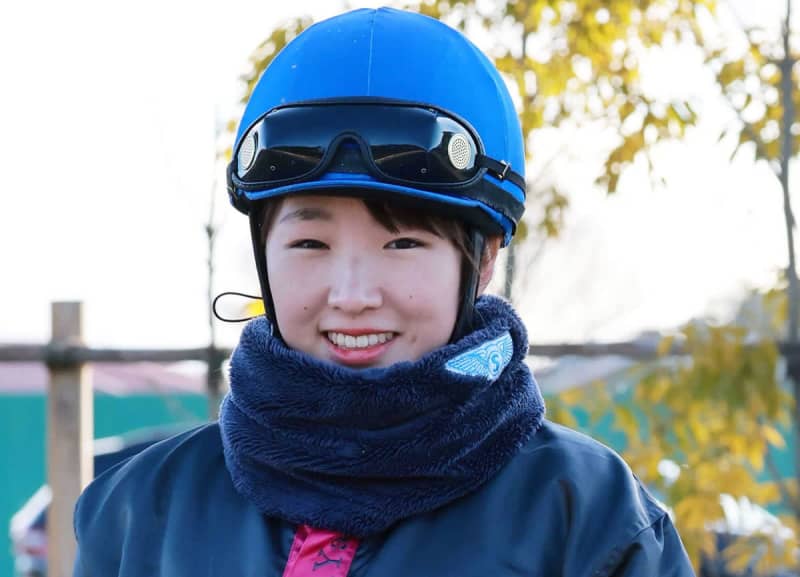 永島まなみが女性騎手対決を制して今季5勝目「いいリズムで逃げられました」