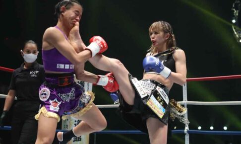 【K1】菅原美優、“前蹴り”でパヤーフォンを圧倒　判定勝利で涙の2代目女王に