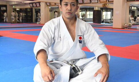 【空手】電撃引退した形の“絶対王者”喜友名諒 会見でにじんだ高い「人間力」 前編 【空手】電撃引退した形の“絶対王者”喜友名諒 会見でにじんだ高い「人間力」 前編