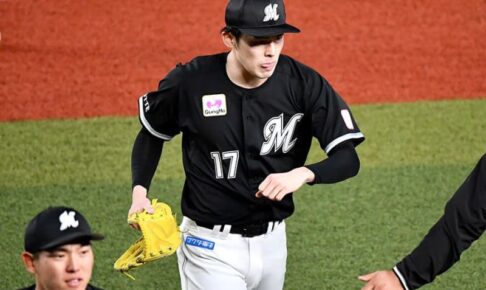 佐々木朗希、6回無死で完全途切れる　四球→安打許すも無失点でガッツポーズ