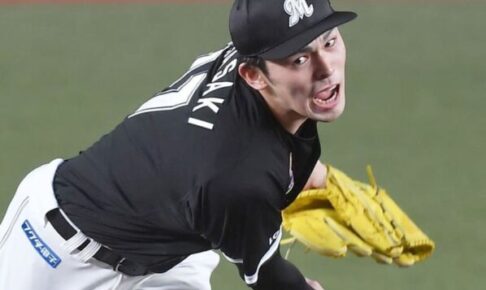 ロッテ・佐々木朗希が7回まで1安打無失点11Kの快投　7回1失点のオリ山本と超ハイレベルな投手戦