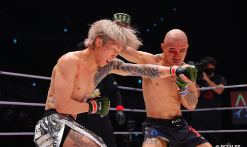 【RIZIN.42】山本アーセン、3年ぶり復帰戦Vで大号泣　リングサイドの母・美憂と抱き合う